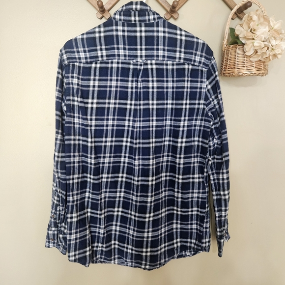 CHAPS Performance Navy Plaid Flannel Button Down Men-s Size Medium 100% Cotton - Picture 6 of 7